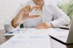 Decoding Real Estate Jargon: A Homebuyer's Compass
