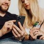 How Personalized Ads Influence Everyday Online Shopping Choices