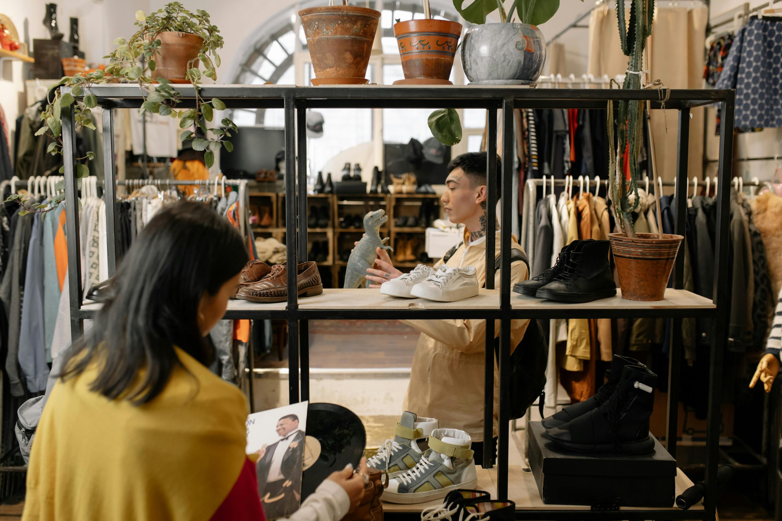 Resale Market Growth Redefining Fashion Consumption Norms