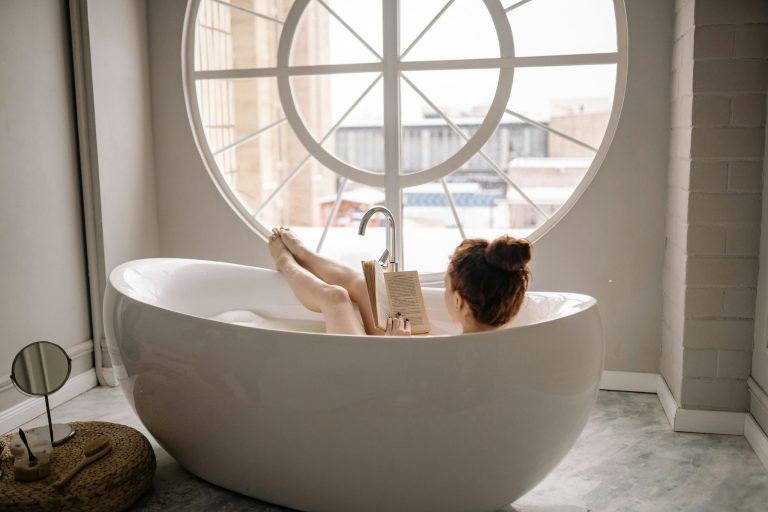 Curating a Minimalist Lifestyle Without Sacrificing Comfort