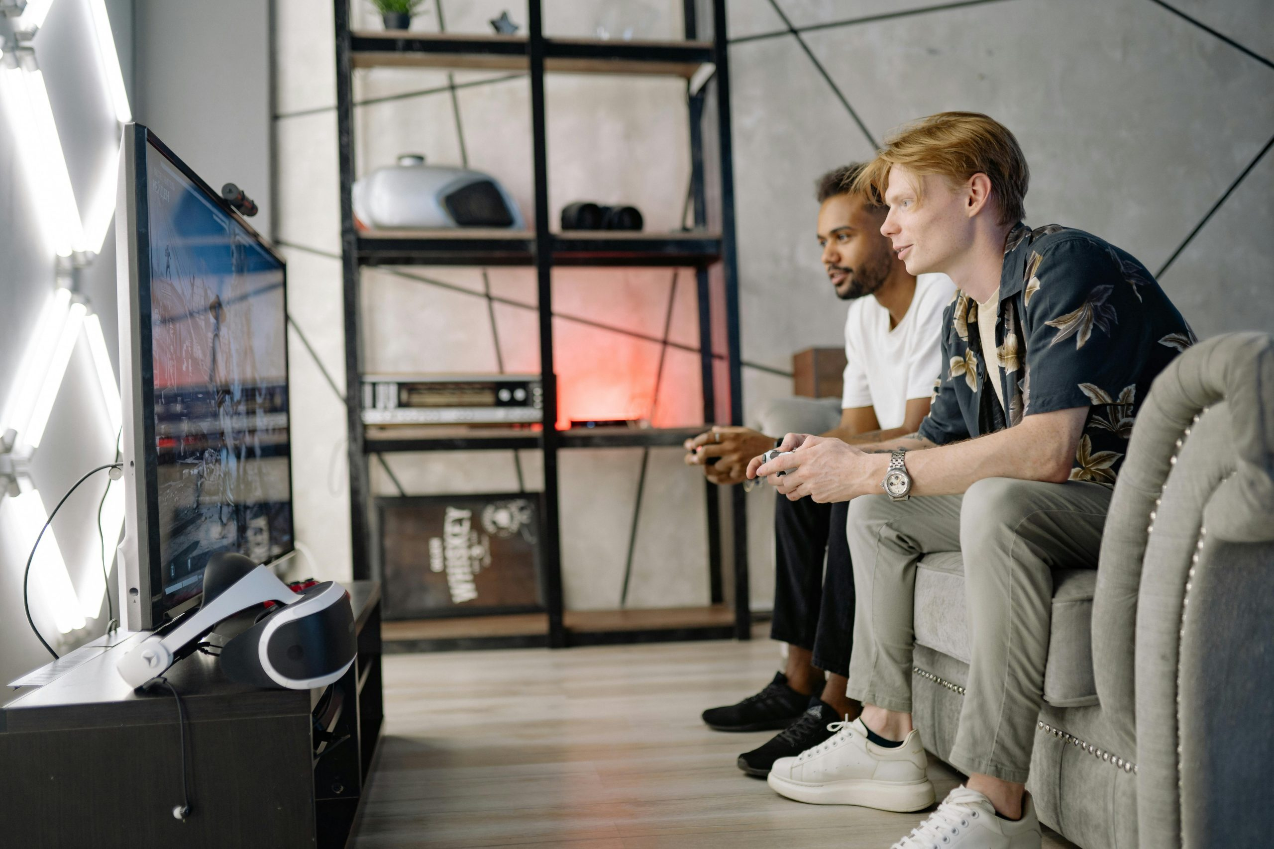 Entertainment Gadgets Perfect For Hosting Friends At Home