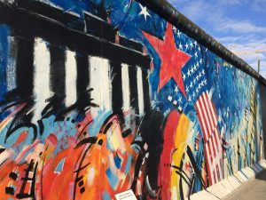 Exploring Local Art Scenes Through City Vacation Stays