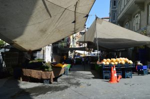 Exploring Markets and Street Food Through Urban Travel