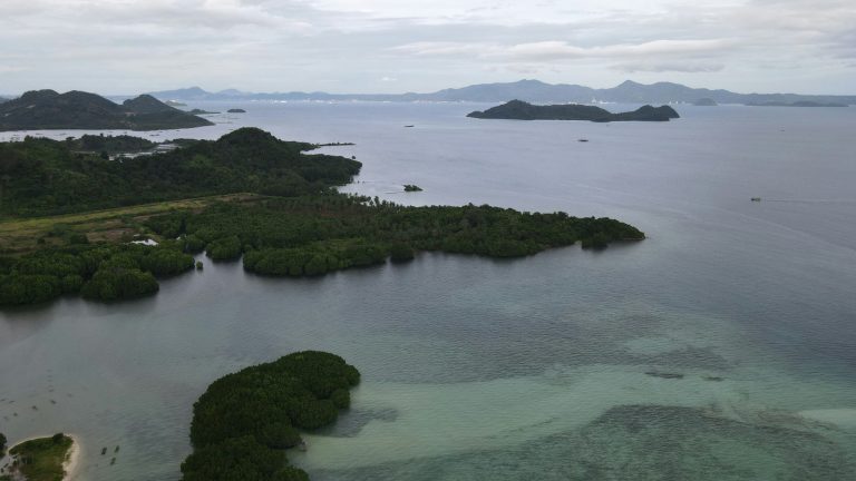 Exploring Remote Islands by Short Domestic Flight Routes